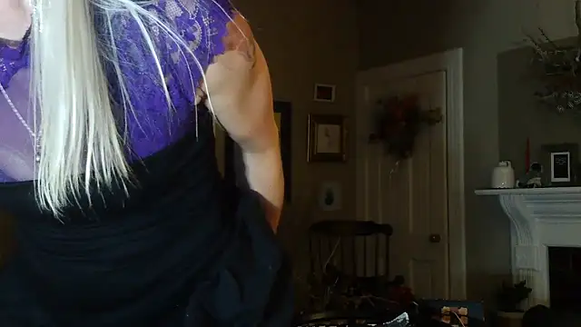 Glamazonx online show from 12-04-25, 01:48