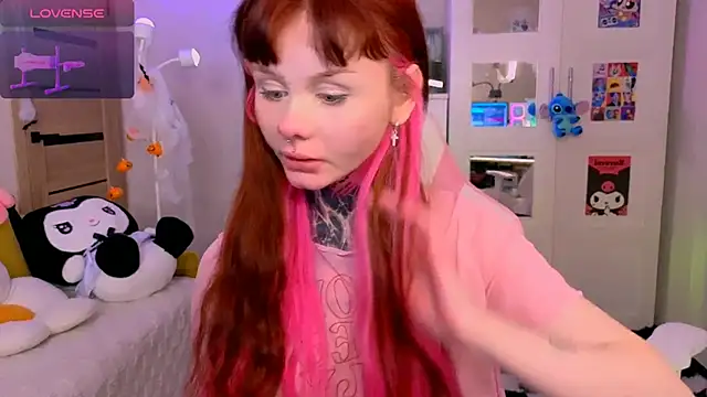 Snapshot of Britney_Lynch chatting on 11-03-25, 08:54 Britney Lynch online show from 11-03-25, 08:54