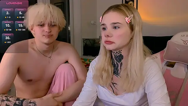 Britney Lynch online show from 04-19-26, 07:05