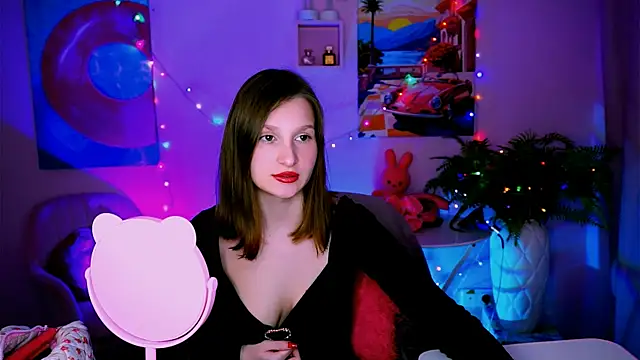 EllaHorton online show from 04-28-26, 07:41