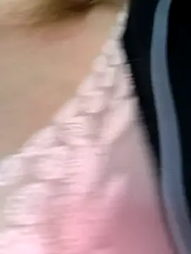 Snapshot of jusichka chatting on 10-28-25, 07:45 jusichka online show from 10-28-25, 07:45