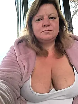 Snapshot of jusichka chatting on 11-02-25, 05:21 jusichka online show from 11-02-25, 05:21