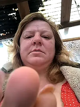 Snapshot of jusichka chatting on 12-01-25, 07:35 jusichka online show from 12-01-25, 07:35