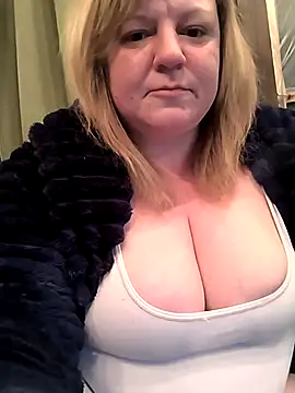 jusichka online show from 03-15-26, 06:03