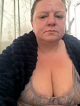 jusichka online show from 04-12-26, 06:40