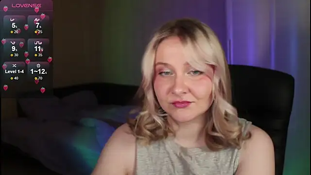 Snapshot of sensual_girrrl chatting on 09-22-25, 07:27 sensual girrrl online show from 09-22-25, 07:27