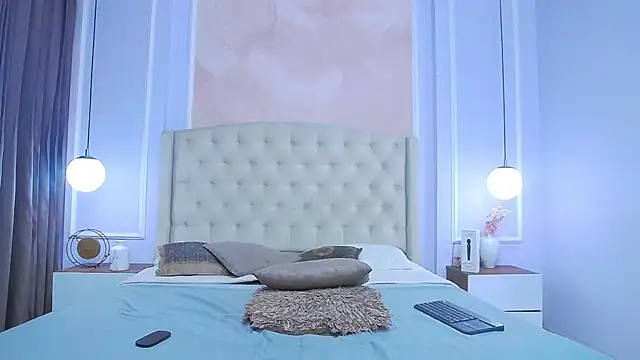 JoannaCox online show from 11-04-25, 07:24