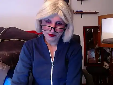 LorenJade online show from 04-26-26, 09:51