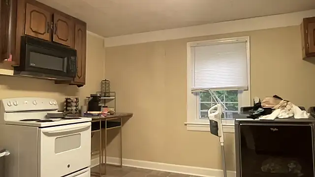 sexylilly69 online show from 04-16-26, 11:18