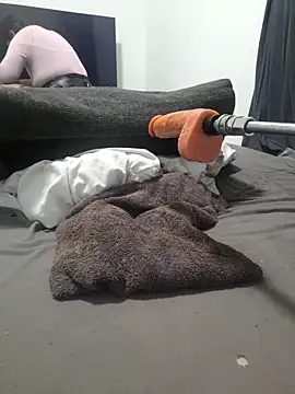 aprilexx online show from 12-20-25, 02:57