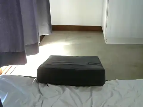 Snapshot of Cariepink chatting on 02-04-25, 06:14 Cariepink online show from 02-04-25, 06:14