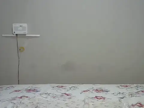 Cariepink online show from 10-25-25, 06:32