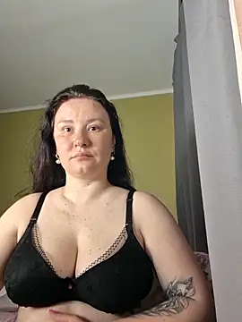 Snapshot of AlexaLexie chatting on 05-17-26, 08:45 AlexaLexie online show from 05-17-26, 08:45