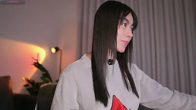 GigiLee  online show from 12-04-25, 06:12