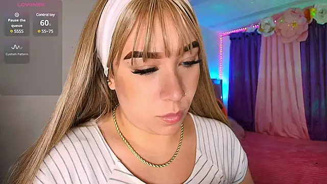 leahtemptation3 online show from 02-17-25, 04:53