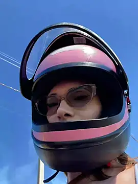 Irresistible24 online show from 04-21-26, 03:39