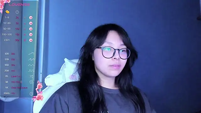 Snapshot of maydaykimmy chatting on 12-18-24, 05:48 maydaykimmy online show from 12-18-24, 05:48