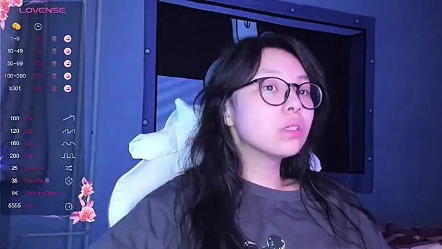 Snapshot of maydaykimmy chatting on 12-24-24, 03:05 maydaykimmy online show from 12-24-24, 03:05