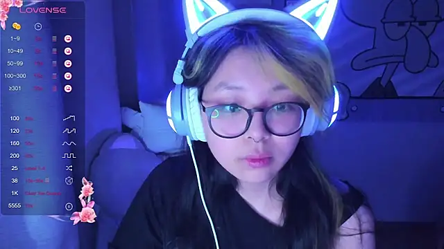 Snapshot of maydaykimmy chatting on 02-06-25, 09:17 maydaykimmy online show from 02-06-25, 09:17