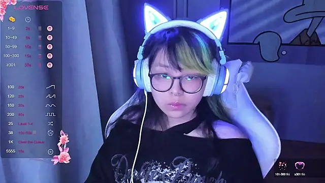 Snapshot of maydaykimmy chatting on 03-05-25, 08:21 maydaykimmy online show from 03-05-25, 08:21