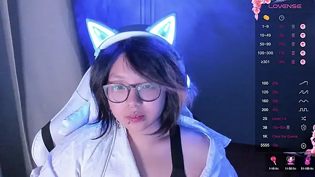 Snapshot of maydaykimmy chatting on 10-02-25, 09:00 maydaykimmy online show from 10-02-25, 09:00