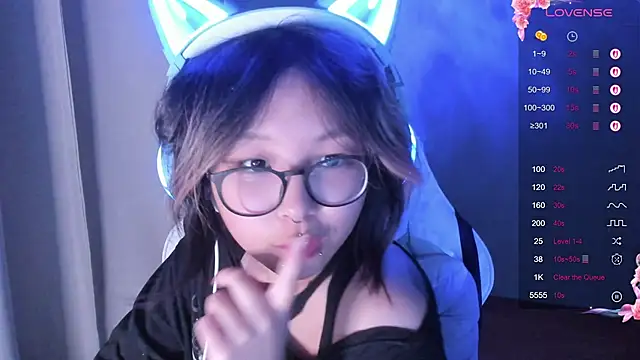 Snapshot of maydaykimmy chatting on 10-03-25, 09:23 maydaykimmy online show from 10-03-25, 09:23