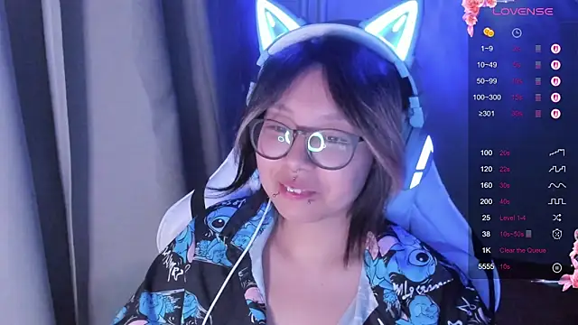 Snapshot of maydaykimmy chatting on 10-05-25, 09:13 maydaykimmy online show from 10-05-25, 09:13