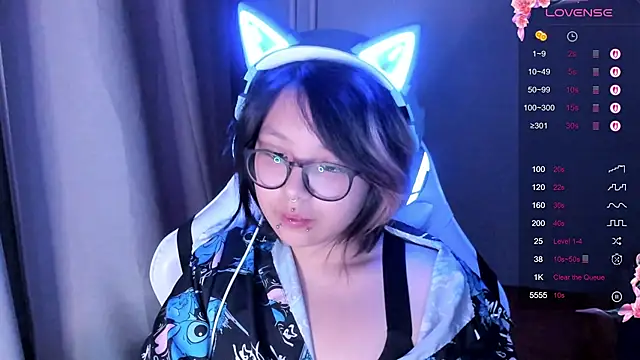 Snapshot of maydaykimmy chatting on 10-18-25, 09:15 maydaykimmy online show from 10-18-25, 09:15