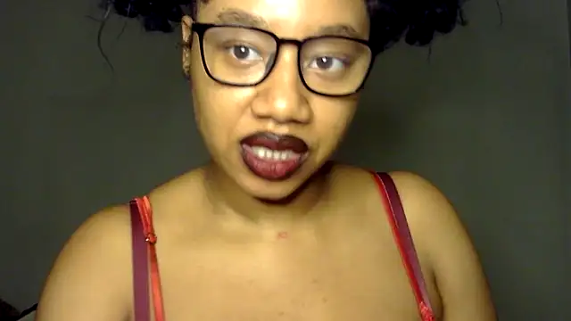 Snapshot of goddessdaisysky chatting on 12-18-25, 11:55 goddessdaisysky online show from 12-18-25, 11:55