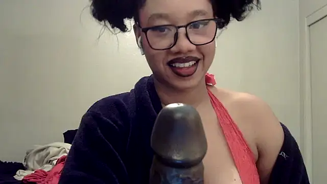 Snapshot of goddessdaisysky chatting on 01-06-26, 02:21 goddessdaisysky online show from 01-06-26, 02:21