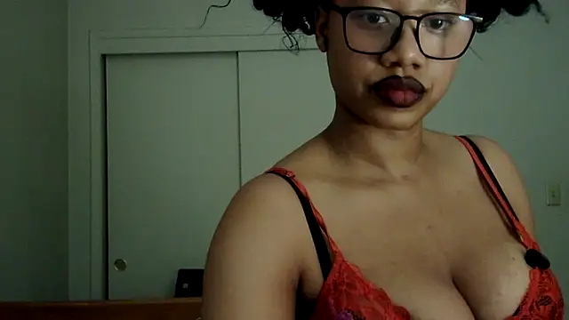 Snapshot of goddessdaisysky chatting on 01-12-26, 12:27 goddessdaisysky online show from 01-12-26, 12:27