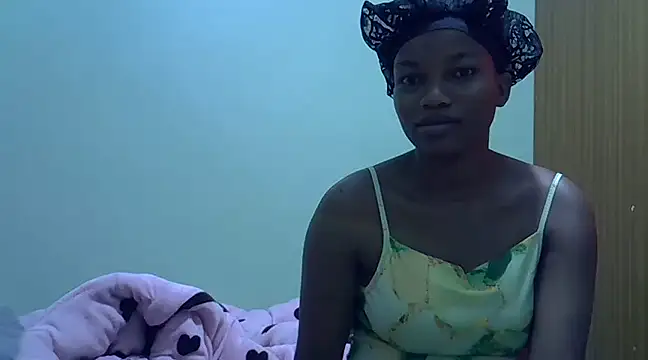 Snapshot of prettychoco1 chatting on 12-21-24, 05:47 prettychoco1 online show from 12-21-24, 05:47