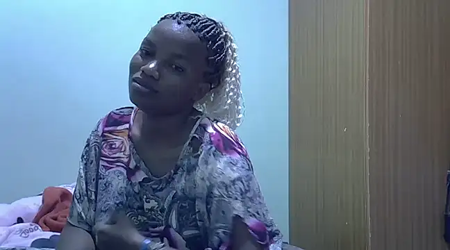 Snapshot of prettychoco1 chatting on 12-25-24, 08:07 prettychoco1 online show from 12-25-24, 08:07