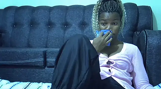 Snapshot of prettychoco1 chatting on 01-16-25, 10:32 prettychoco1 online show from 01-16-25, 10:32