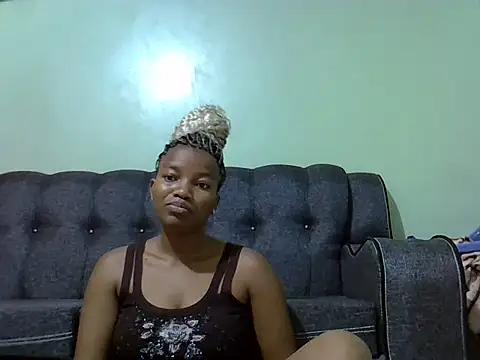 Snapshot of prettychoco1 chatting on 02-26-25, 03:21 prettychoco1 online show from 02-26-25, 03:21