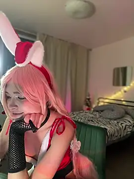 Snapshot of Evangeline_Lawrence_ chatting on 12-27-24, 06:20 Evangeline Lawrence online show from 12-27-24, 06:20