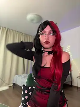 Snapshot of Evangeline_Lawrence_ chatting on 02-24-25, 04:15 Evangeline Lawrence online show from 02-24-25, 04:15