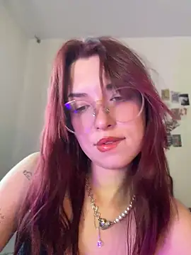 Evangeline Lawrence  online show from 07-17-26, 04:34