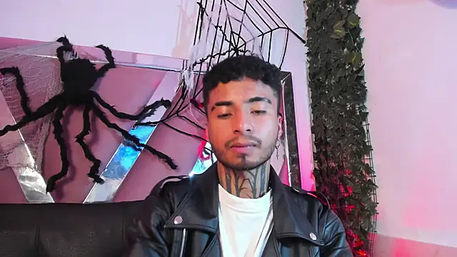 JuanCamiilo 66 online show from 10-03-25, 03:03