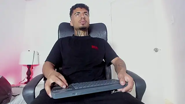 JuanCamiilo 66 online show from 03-18-26, 06:55