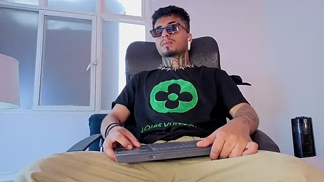 JuanCamiilo 66 online show from 04-02-26, 03:09