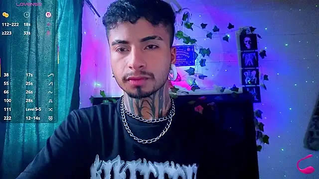 Snapshot of JuanCamiilo_66 chatting on 05-28-26, 09:45 JuanCamiilo 66 online show from 05-28-26, 09:45