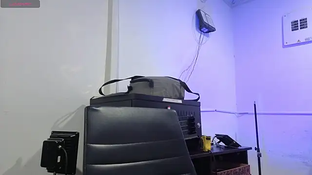 Snapshot of JuanCamiilo_66 chatting on 06-11-26, 02:53 JuanCamiilo 66 online show from 06-11-26, 02:53