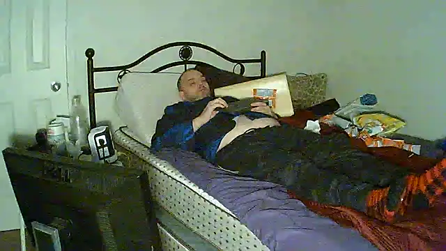 caressonnous online show from 12-31-24, 07:40