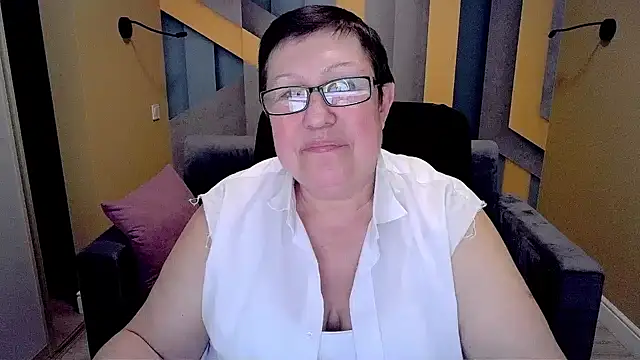 BarbaraTurners online show from 02-11-25, 03:29