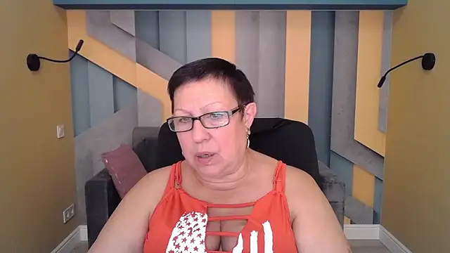 BarbaraTurners online show from 09-29-25, 06:46