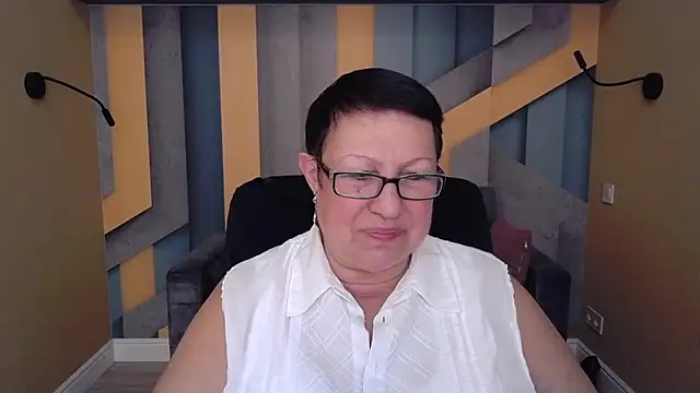 BarbaraTurners online show from 10-10-25, 06:29