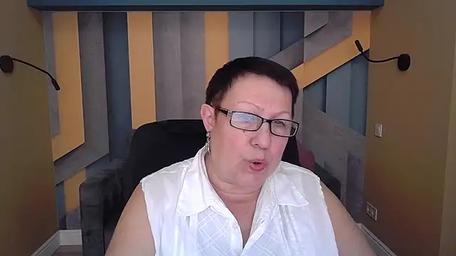 BarbaraTurners online show from 11-05-25, 07:36