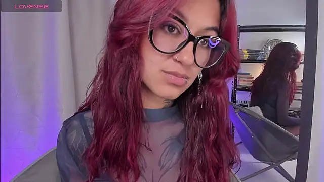 noemi foxxx online show from 05-26-26, 02:57