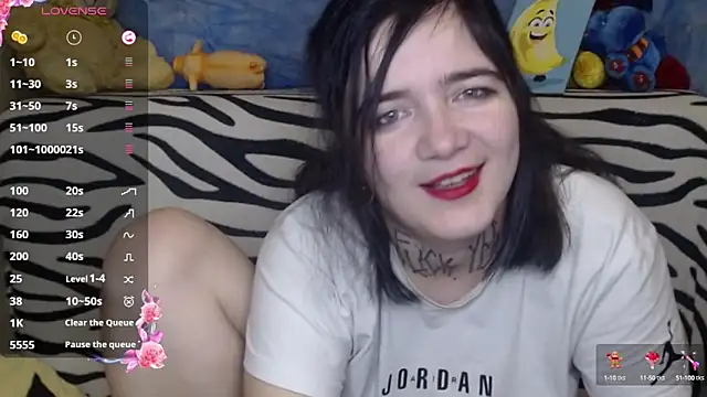 Snapshot of Yours_good_mood chatting on 12-14-24, 04:01 Yours good mood online show from 12-14-24, 04:01